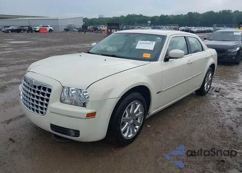 2008 Chrysler 300 Touring из США, поврежденный, VIN 2C3LA53G08H139024